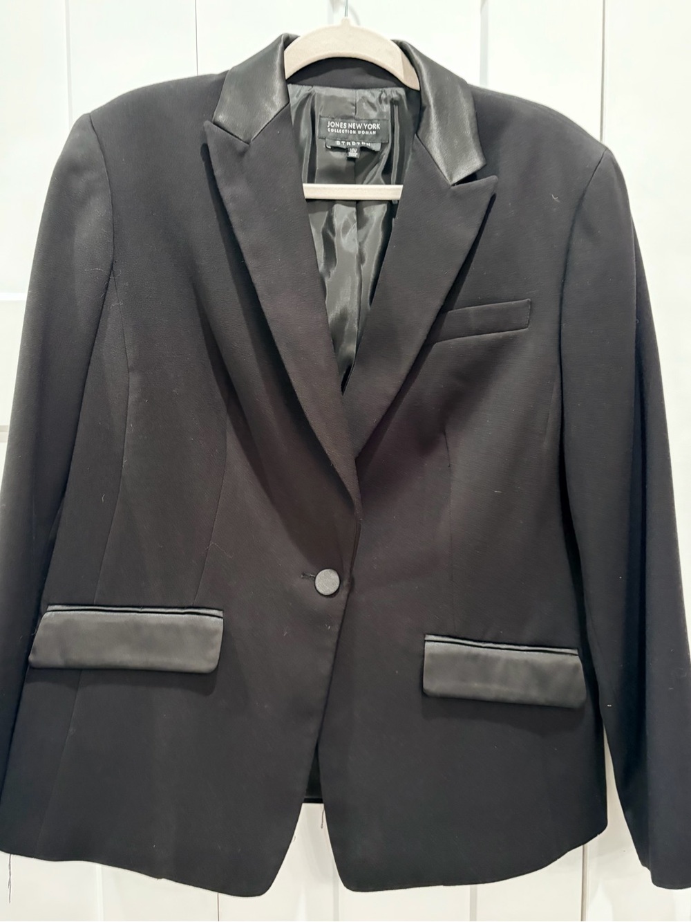 Jones New York Collection Black Satin-Trim Tuxedo Blazer